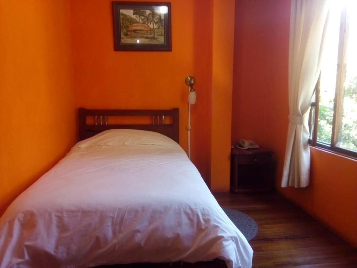 El Pedron Hotel Banos  Exterior photo